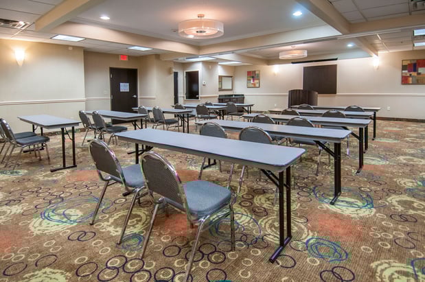 Images Holiday Inn Express & Suites Houston North InterContinental by IHG