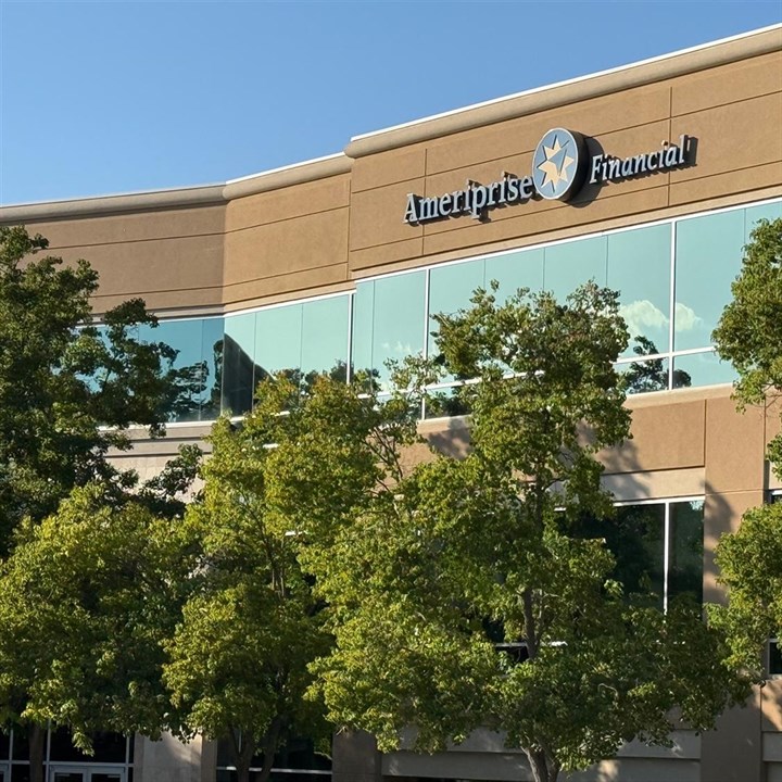 Colin James Simpson - Associate Advisor, Ameriprise Financial Services, LLC Image