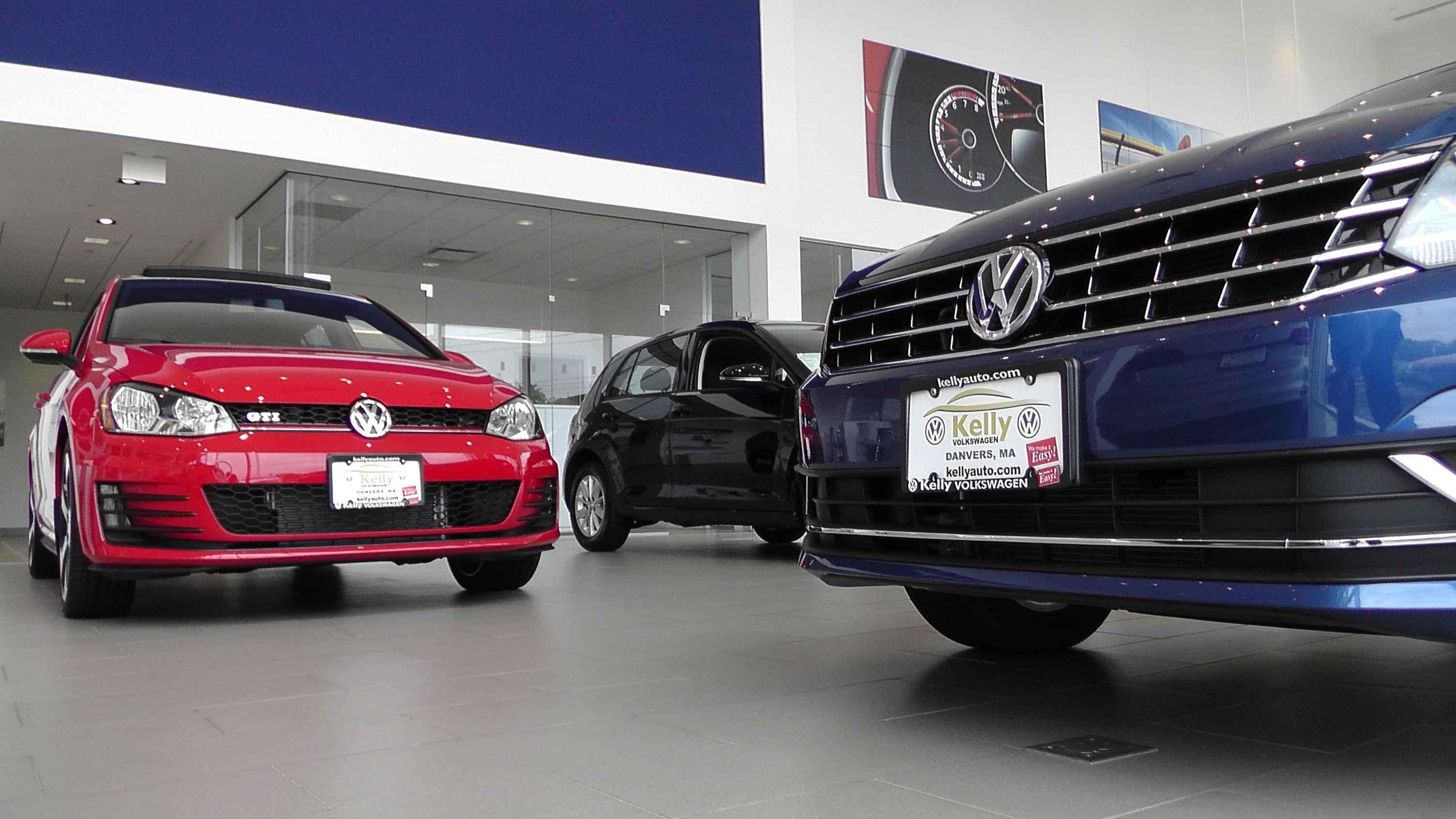 Our VW customer showroom has the latest Volkswagen products on-display for you to browse as you shop. Sit inside models like the GTI, Passat, Golf, Jetta, and more and ask one of our Volkswagen representatives for more information. We're here to help you with all of your questions and thoughts.