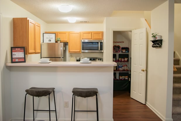 Images University Suites