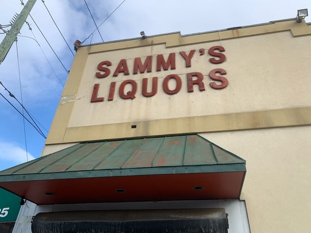 Images CoinFlip Bitcoin ATM - Sammy's Liquors (Washington)