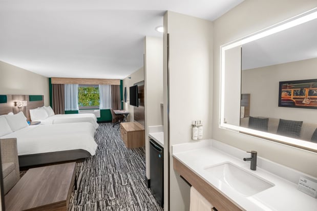 Images Holiday Inn Express & Suites Hayward by IHG