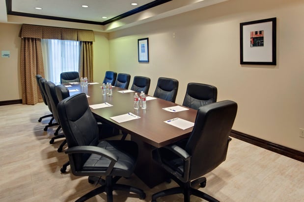 Images Holiday Inn Express & Suites Albuquerque Airport by IHG