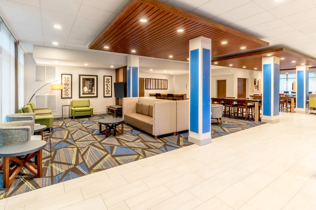 Images Holiday Inn Express & Suites Milwaukee – West Allis by IHG