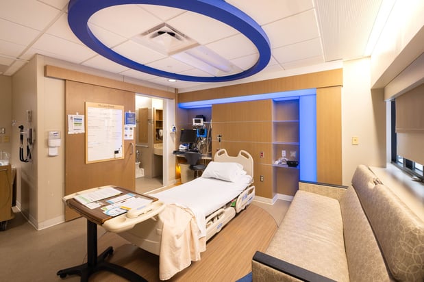 Images The Mother Baby Center at United and Children's Minnesota
