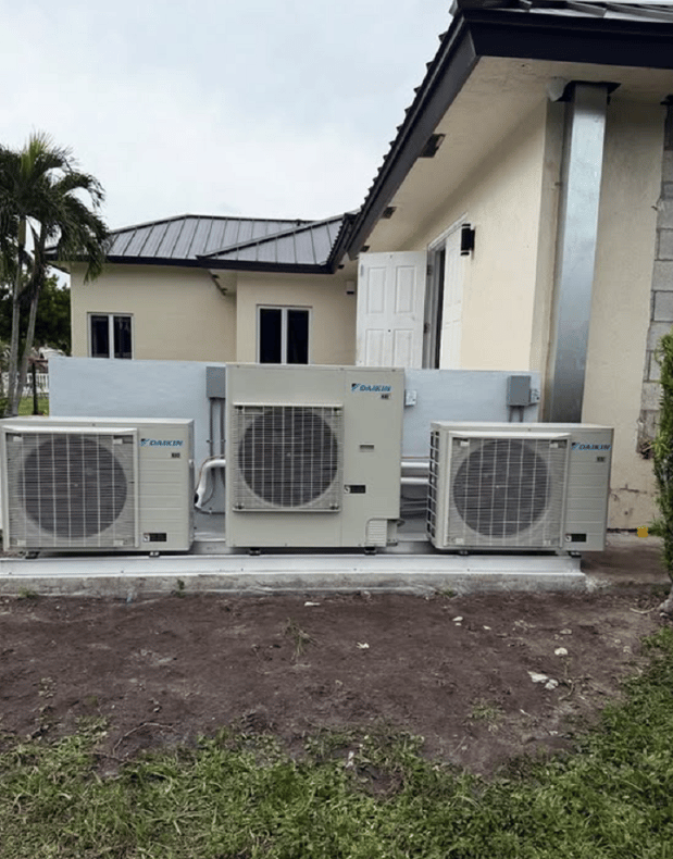 Images Llarena Service Center LLC