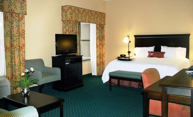 Images Hampton Inn and Suites Seal Beach