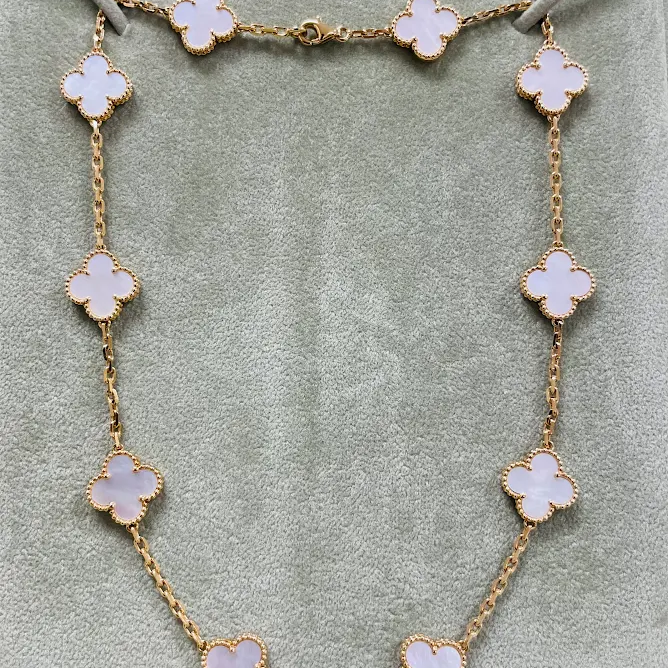 Images KOMEHYO（コメ兵）買取センターリバーウォーク北九州