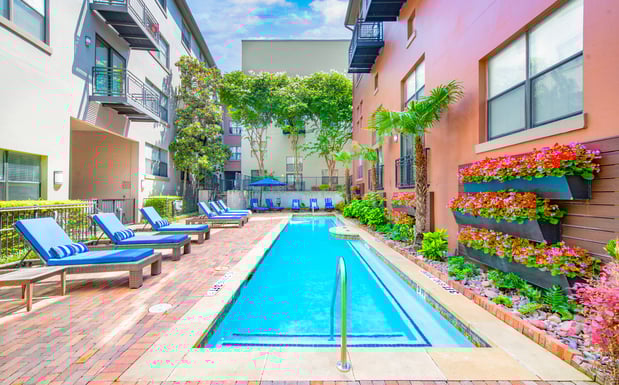 Images MAA Uptown Village