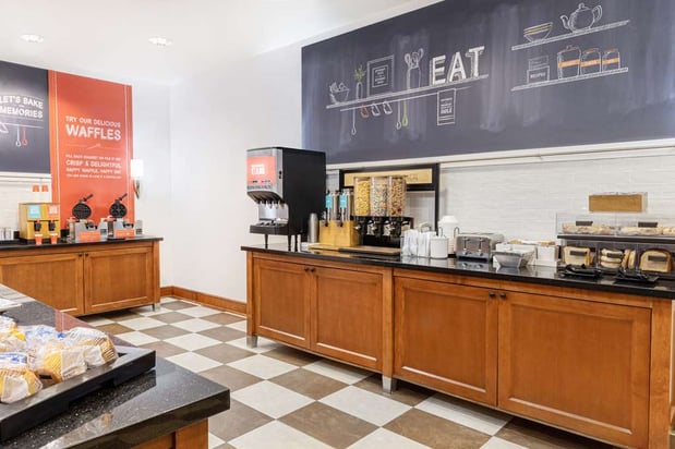 Images Hampton Inn & Suites Chicago Deer Park