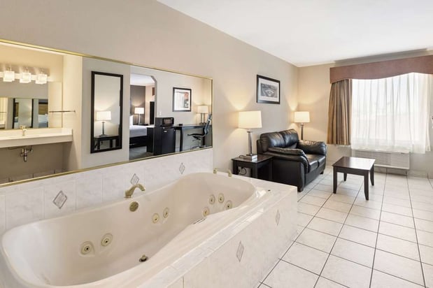Images Best Western Inn & Suites - Midway Airport