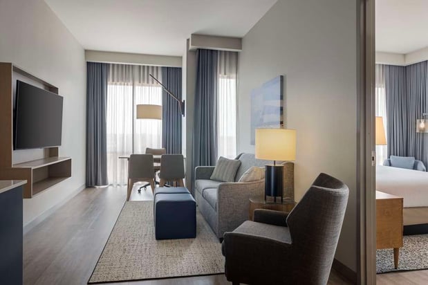 Images Embassy Suites by Hilton Bowling Green
