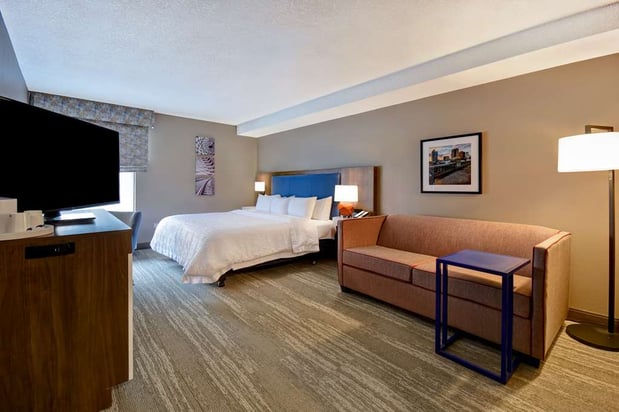 Images Hampton Inn Birmingham-Colonnade 280