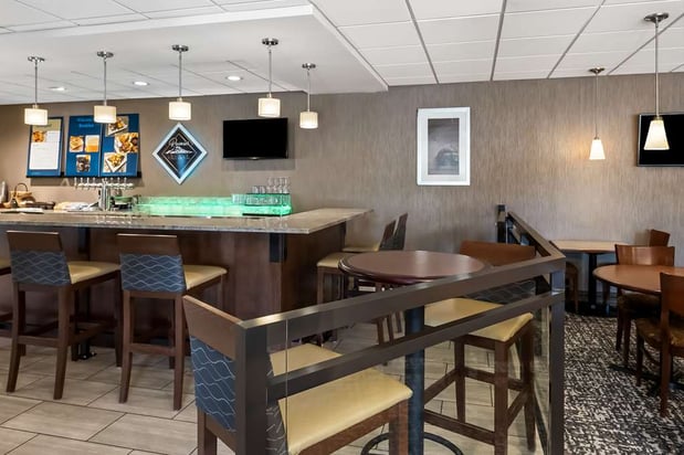 Images SureStay by Best Western SeaTac Airport North
