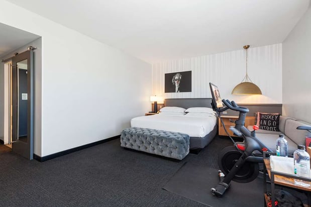 Images The Rose Hotel Chicago O’Hare, Tapestry Collection by Hilton