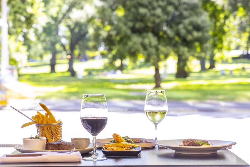 Images Radisson Hotel on Flagstaff Gardens Melbourne