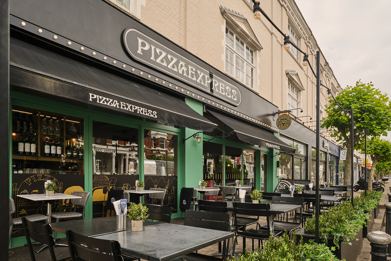 PizzaExpress - Fulham 894 Fulham Road - Exterior
