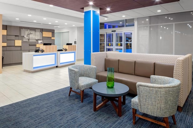 Images Holiday Inn Express & Suites Wilmington West - Medical Park by IHG