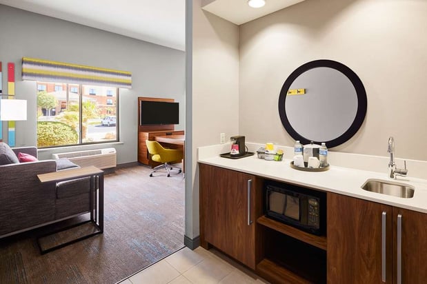 Images Hampton Inn & Suites Ridgecrest