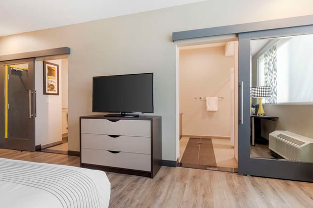 Images GLō Best Western Dallas South DeSoto