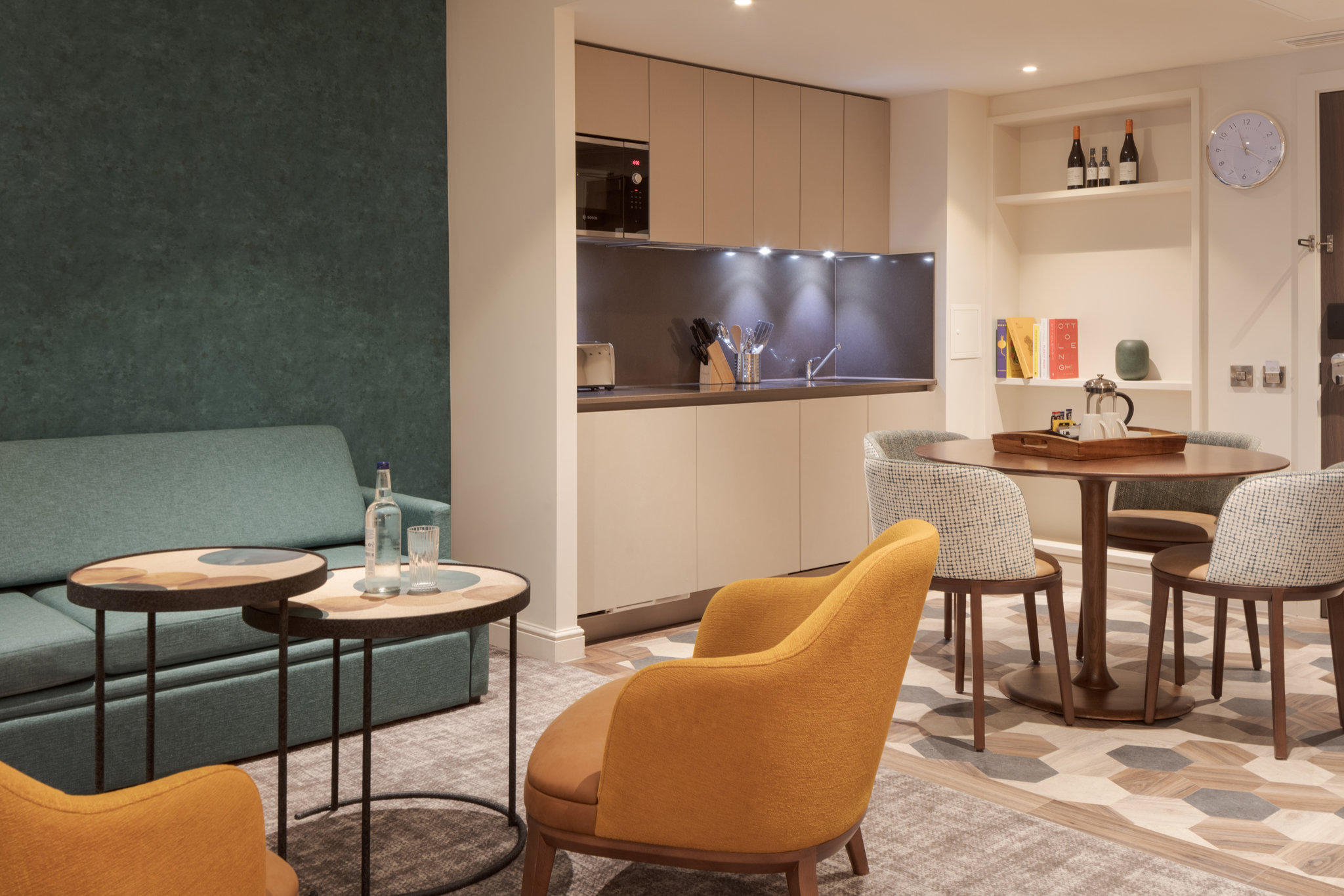 Images Staybridge Suites London - Heathrow Bath Road, an IHG Hotel