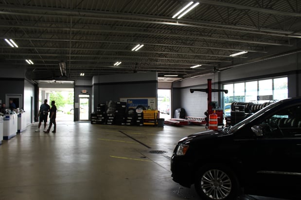 Images Russ Darrow Chrysler, Dodge, Jeep, RAM of Madison Service Center