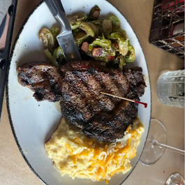 Images 1717 KITCHEN + COCKTAILS