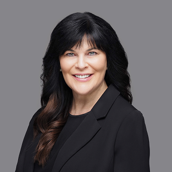 Lisa Ransom headshot.