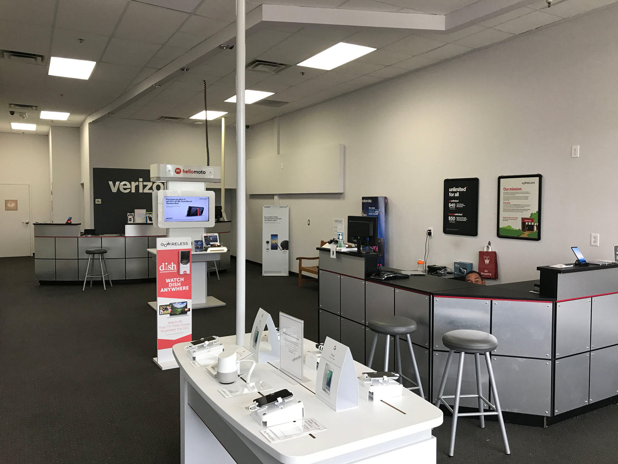 Verizon Authorized Retailer – GoWireless Photo