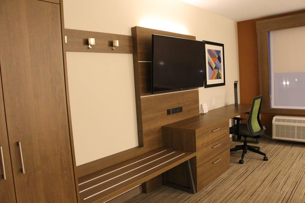 Images Holiday Inn Express & Suites Phoenix - Airport North by IHG