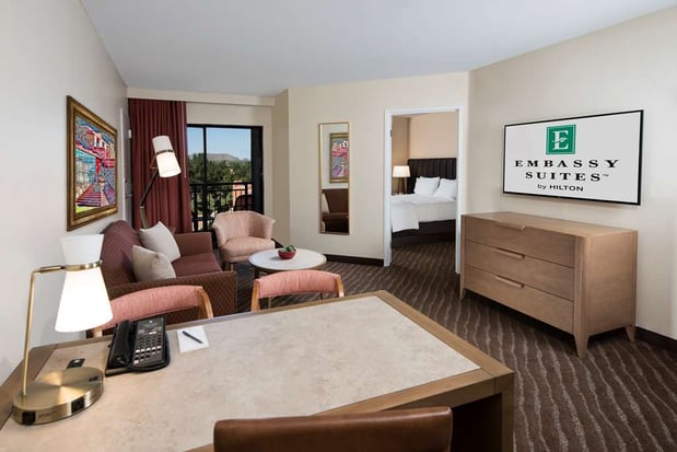 Images Embassy Suites by Hilton Phoenix Scottsdale