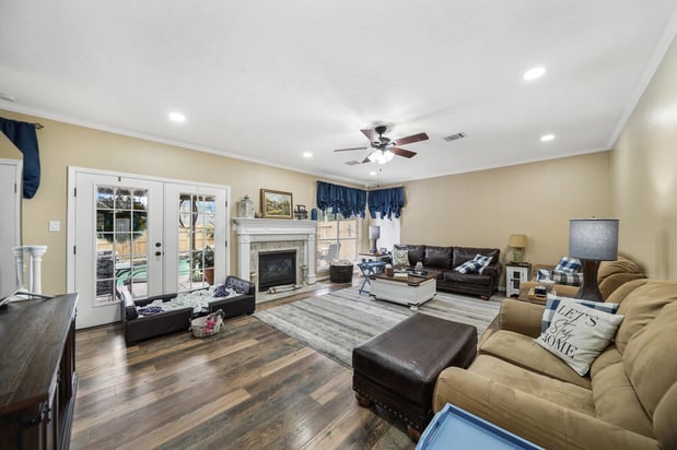 Images Debbie Grigg, REALTOR-Owner | NextHome First Source