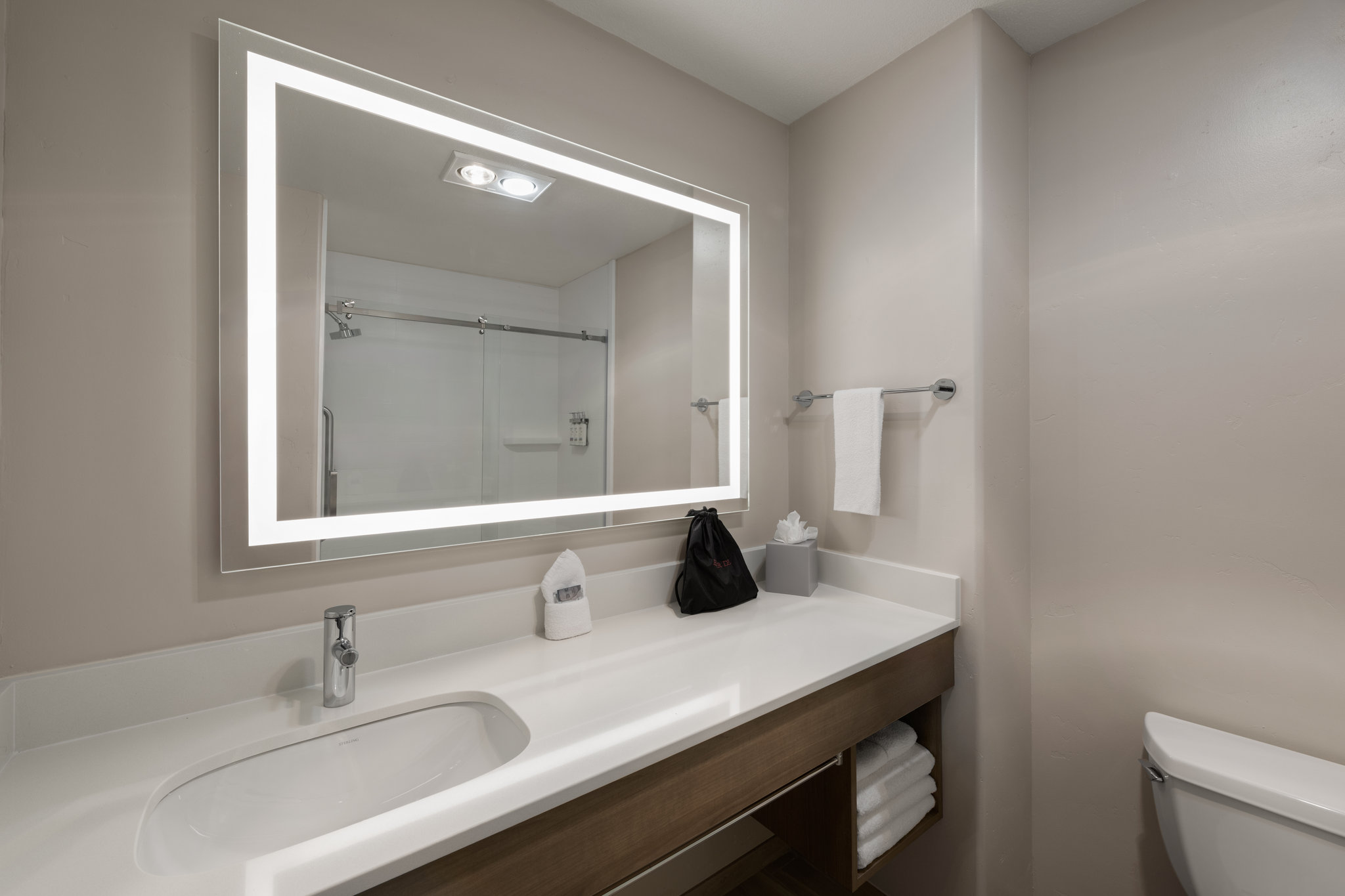 Holiday Inn Express & Suites Paso Robles by IHG Image