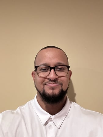 Images Julian Miller, Counselor