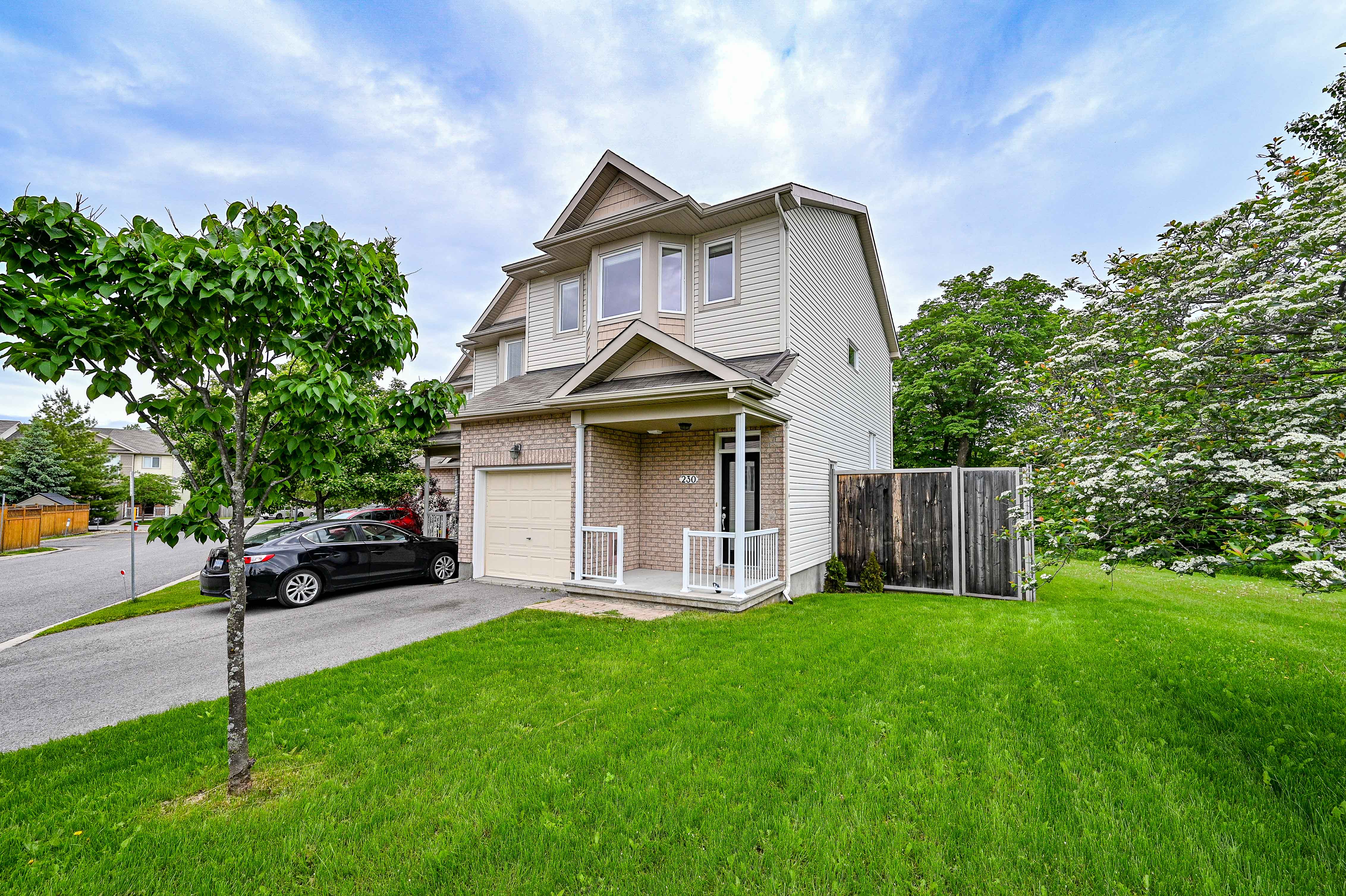 Images Leif Olson - Ottawa Real Estate Agent - Hamre Team RE/MAX Affiliates