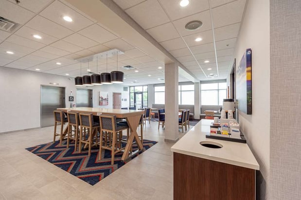 Images Hampton Inn Winchester N/Conference Center