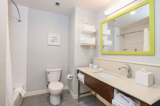 Images Hampton Inn & Suites Cincinnati Liberty Township