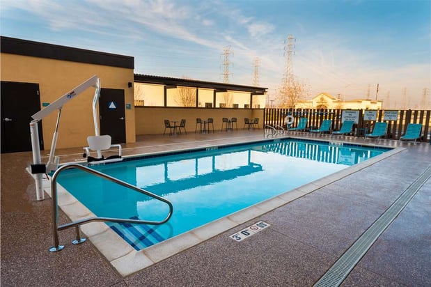 Images Home2 Suites by Hilton Bakersfield