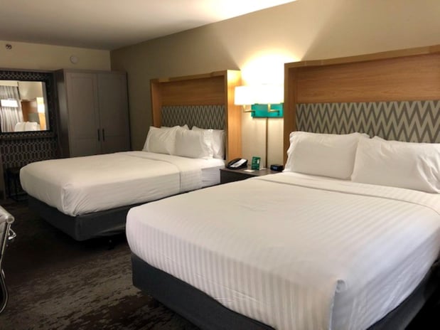 Images Holiday Inn & Suites Chicago North Shore (Skokie) by IHG