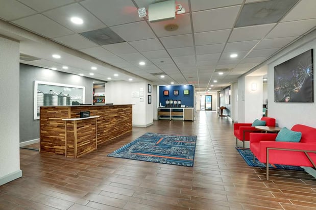 Images Hampton Inn & Suites St. Louis-Edwardsville