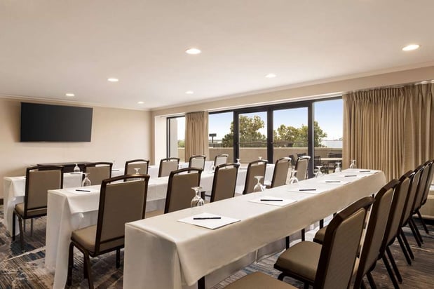 Images DoubleTree by Hilton Hotel New Orleans Airport