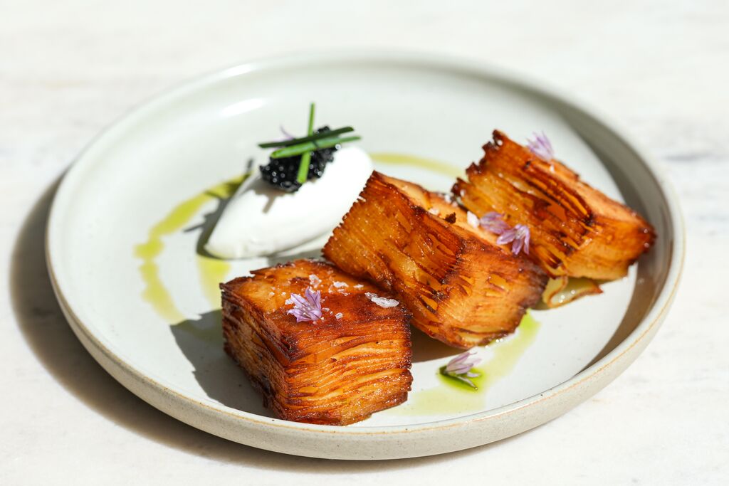 Every great match deserves a spectacular finish. Enter our crispy, crave-worthy dishes designed to share.