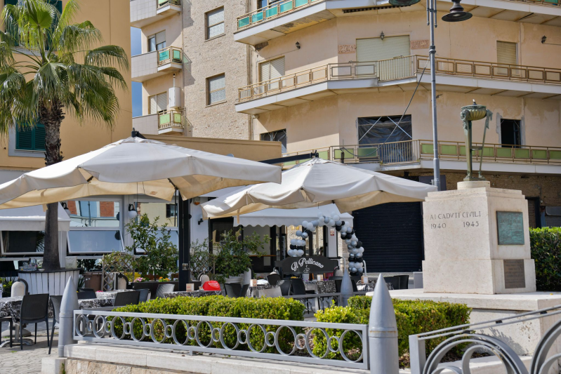 Images Bar Bistrot Il Pellicano Nettuno