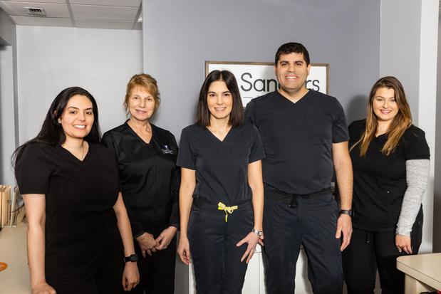 Images Sanders Family Dental Lombard