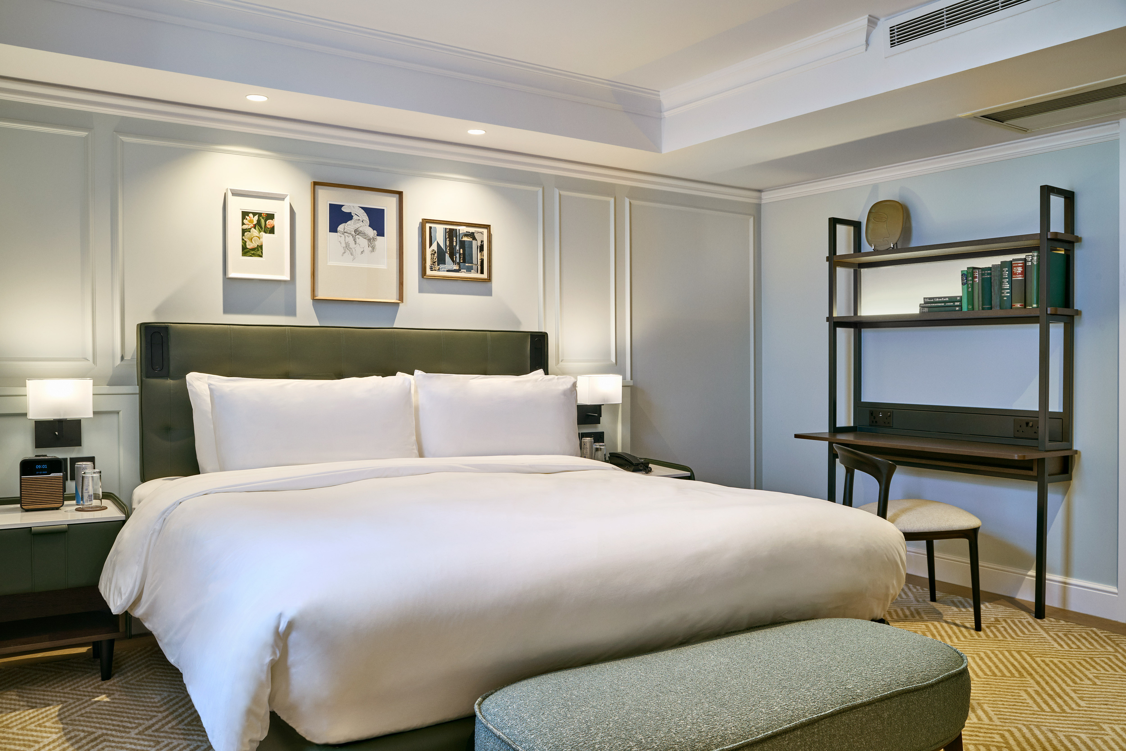 Radisson Blu Hotel, London Bloomsbury - King Premium Room