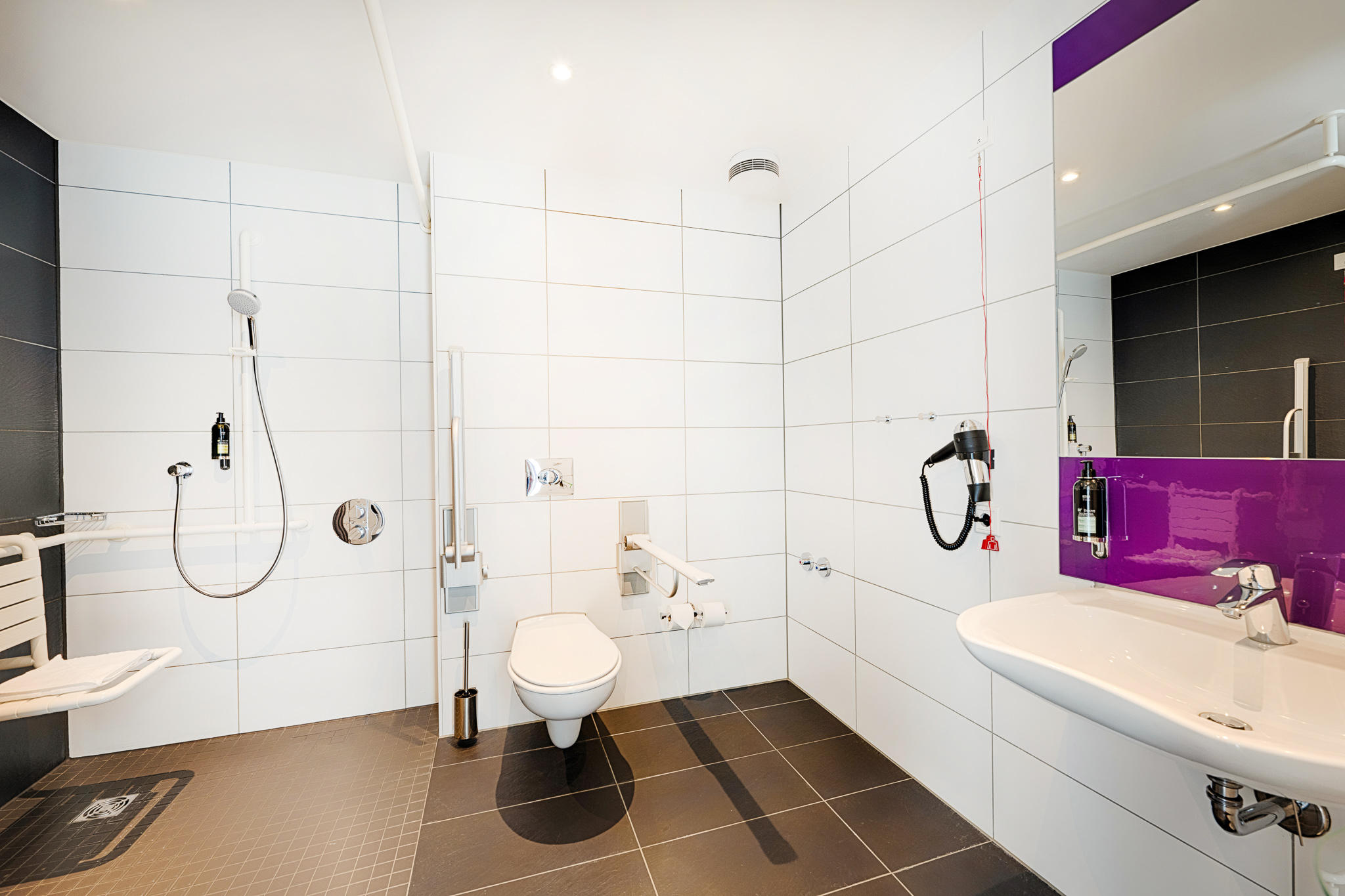 Premier Inn Berlin Alexanderplatz hotel accessible wet room with walk in shower