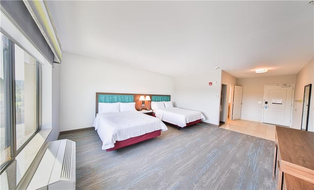 Images Hampton Inn & Suites Seattle/Kent,WA