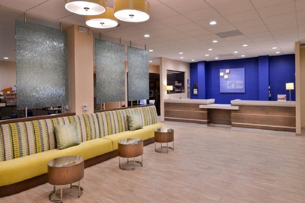 Images Holiday Inn Express & Suites Pasadena - Los Angeles by IHG