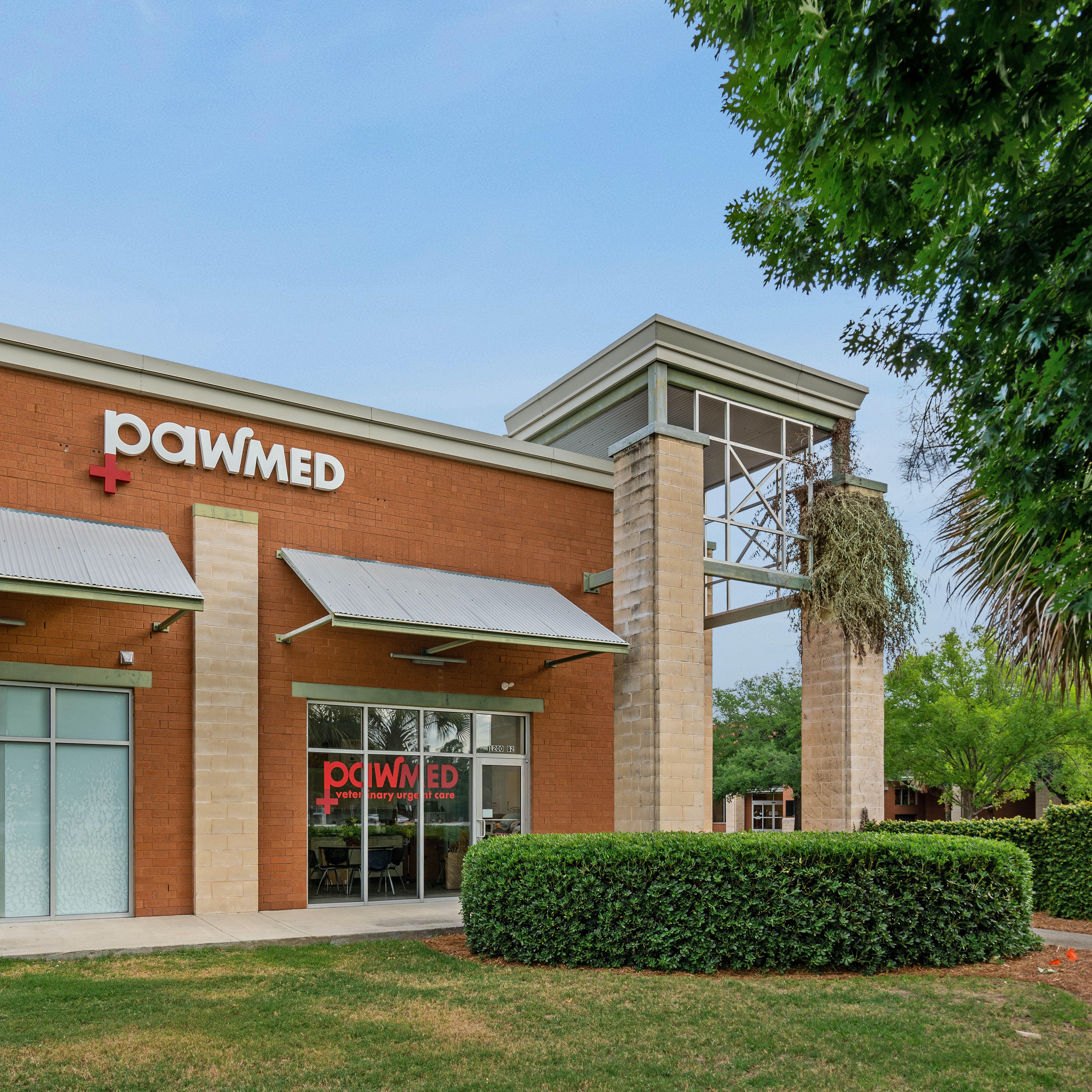 Outside of PawMed - Veterinary Urgent Care PawMed - Veterinary Urgent Care Charleston (843)427-3355