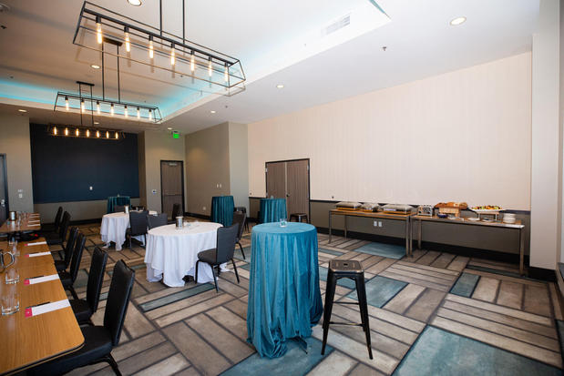 Images Hotel Indigo Seattle Everett Waterfront by IHG